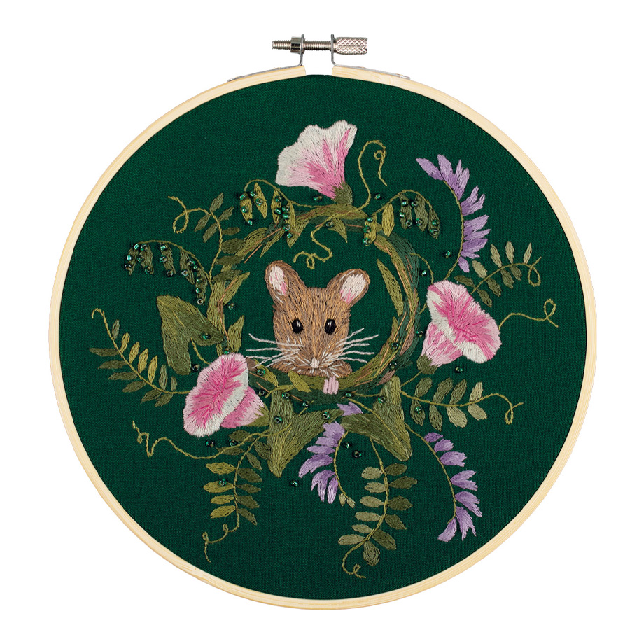 Набор для вышивания мышка в поле